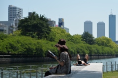 都会の休日