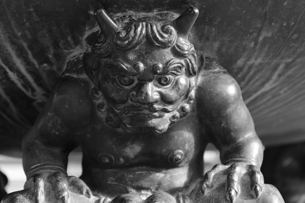 縁の下の力持ち