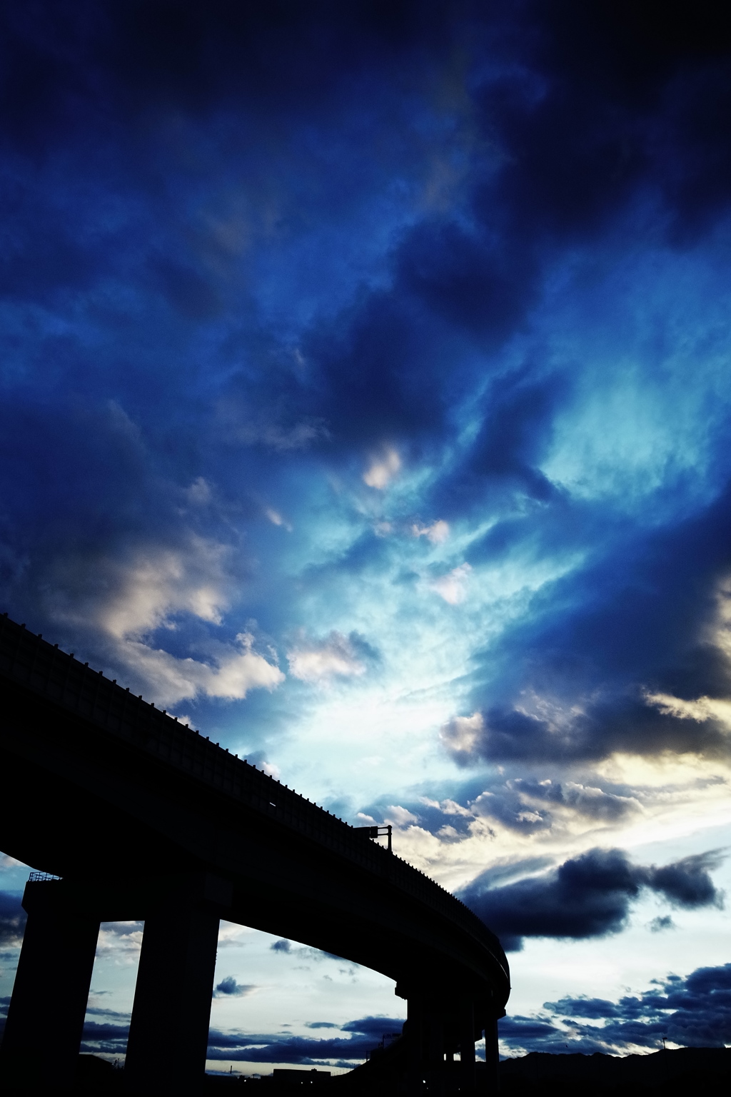 夏の彼方