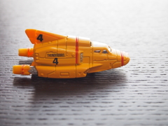 サンダーバード４号