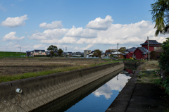 収穫後の田園風景