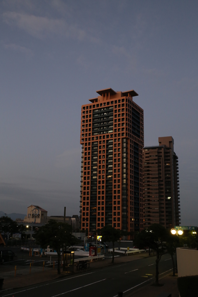 レクサス百道タワー