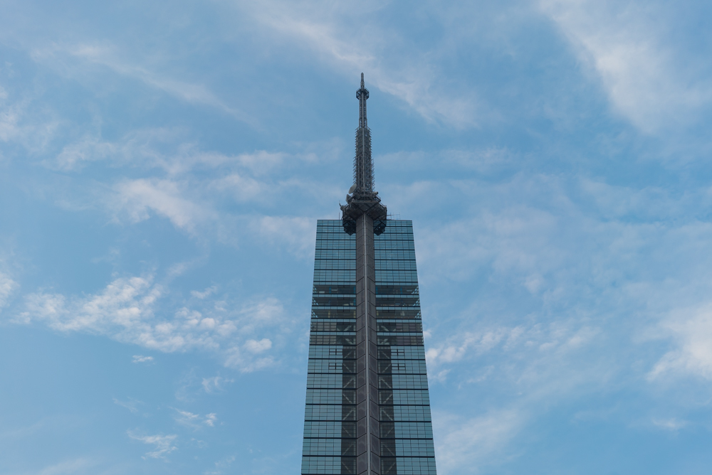 青空とタワー