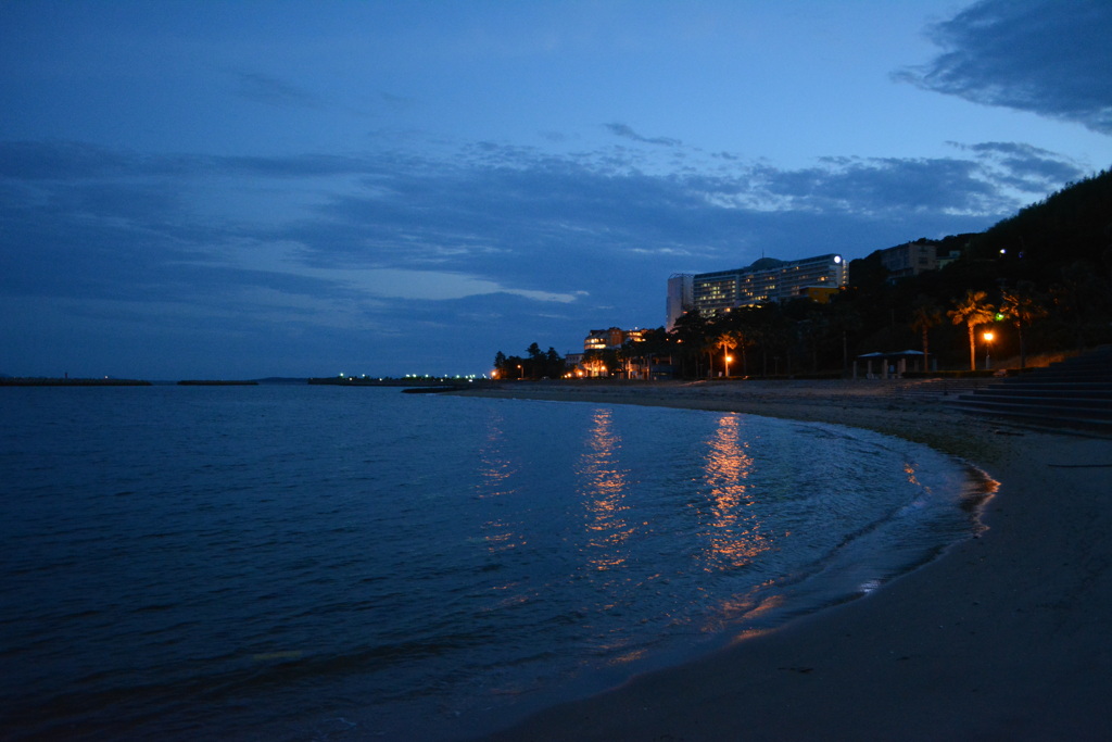 海辺の夕暮れ