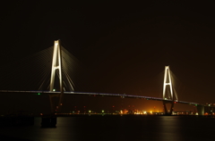 名港中央大橋（上部ライトアップ）