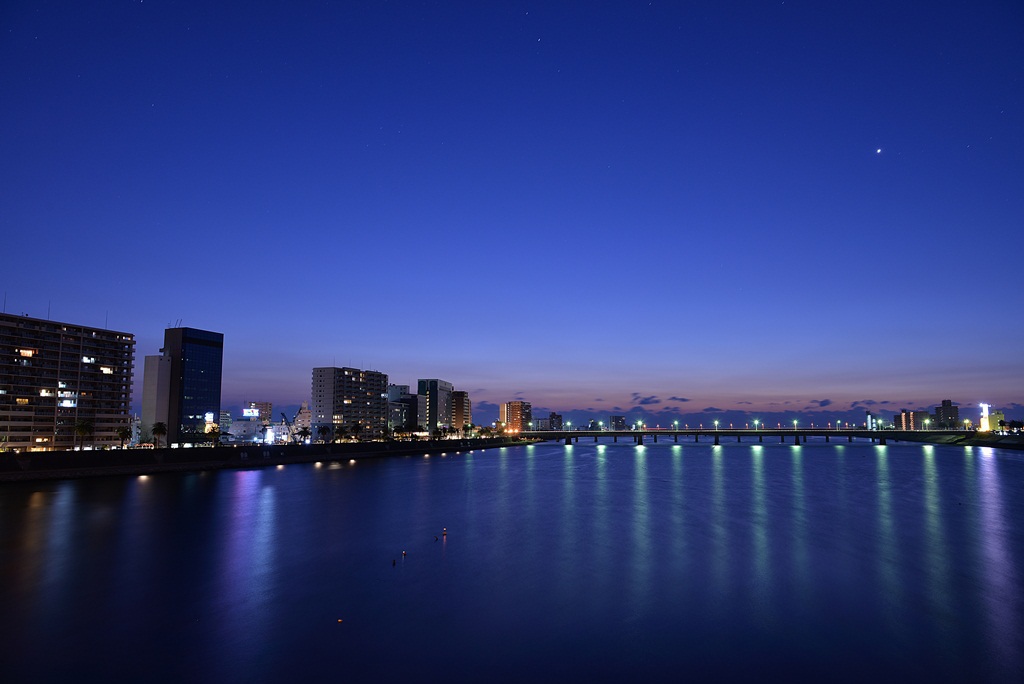 宮崎大淀川夜明前