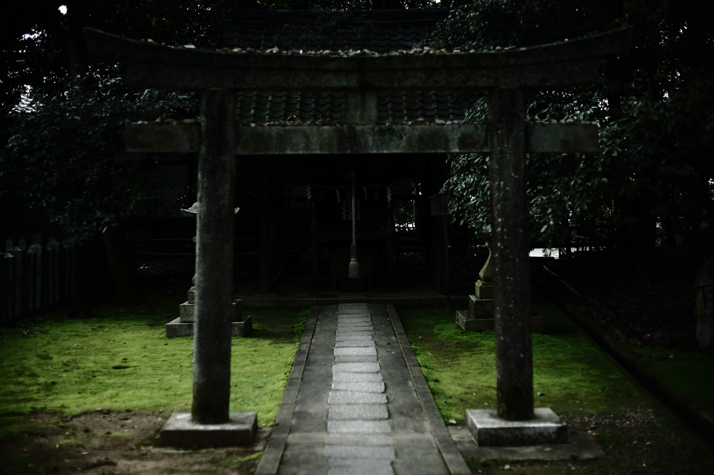 交信場所
