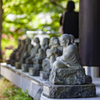 近所の寺にて