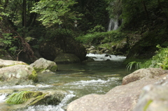 小川