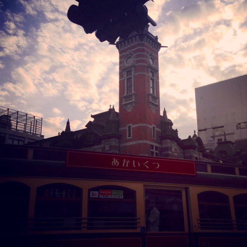 あかいくつ