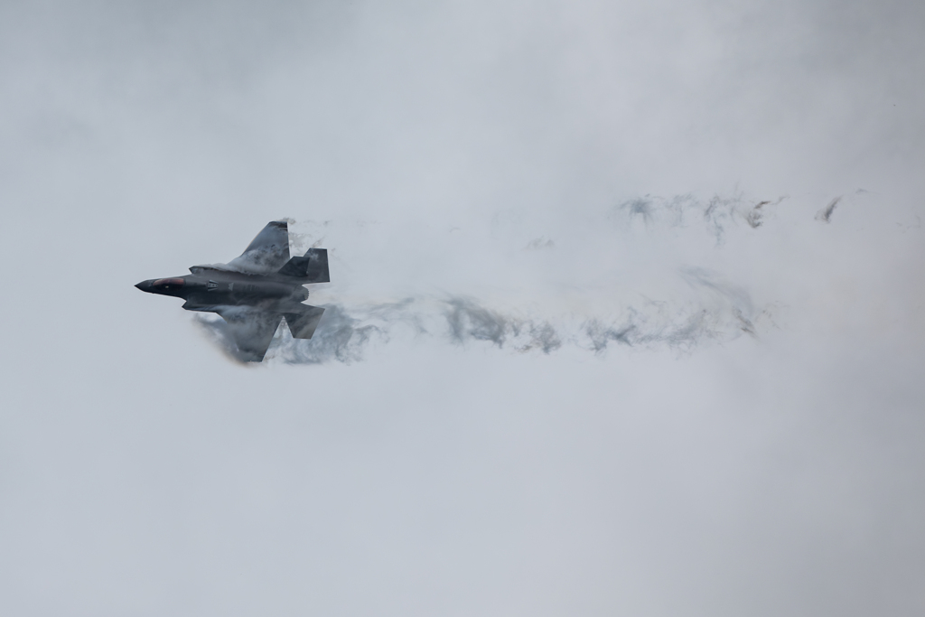 F35