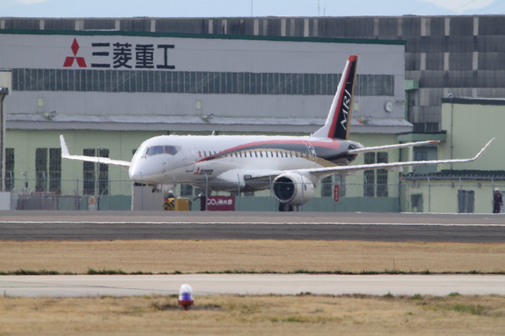 2016小牧基地_MRJ
