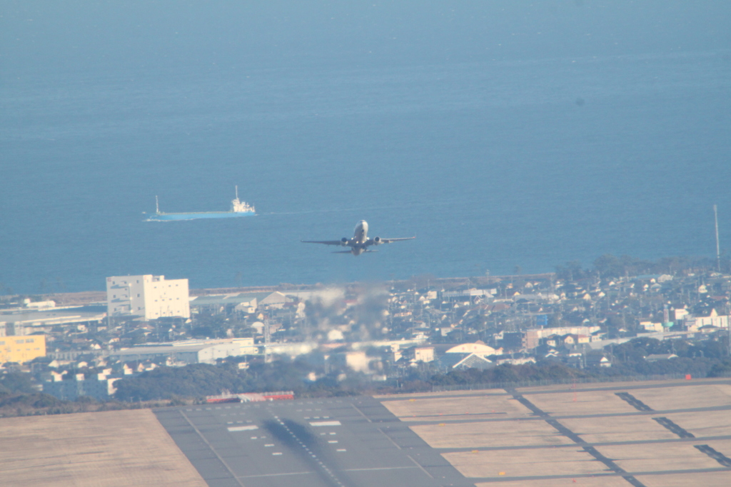 201602ANA離陸テレコンx2