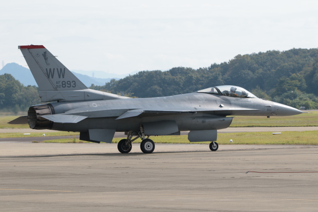 2016岐阜基地航空祭_F16行ってきます