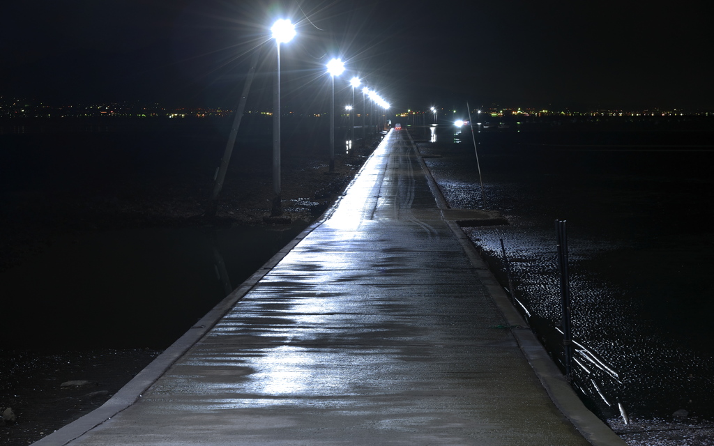 海床路、走る