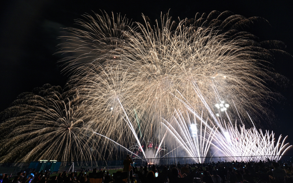 2025_The 4th fireworks final
