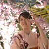 桜に微笑んで
