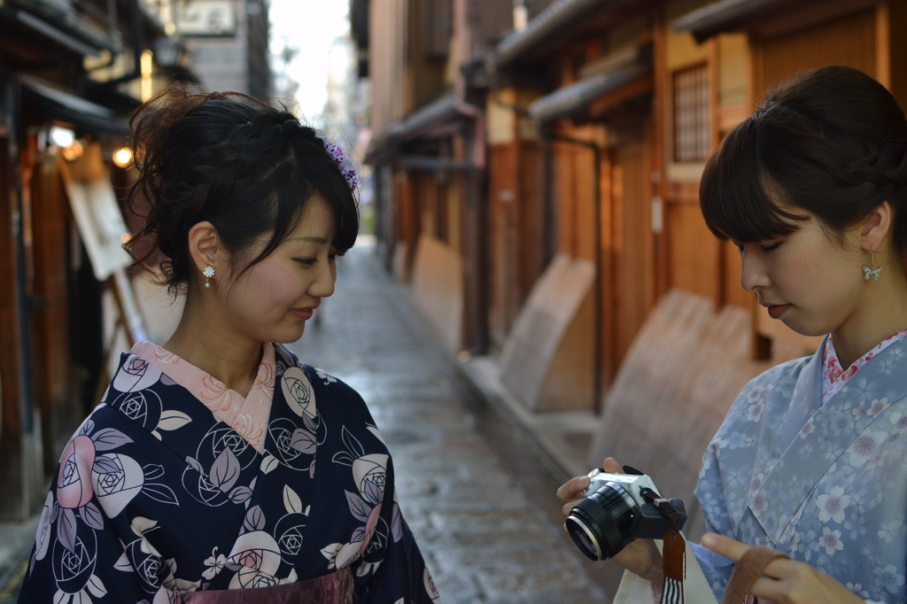 祇園白川の路地で・・・