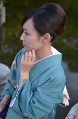 橋の欄干でちょいしっとり・・
