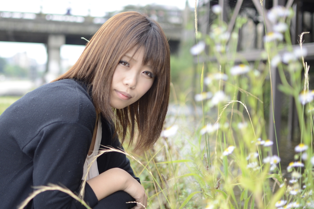 鴨川で佇み