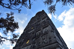 冬空を貫く仏舎利大塔