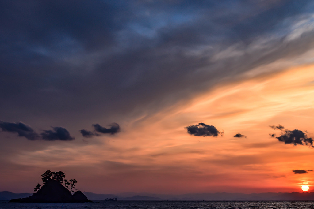 夕景　篠島松島からの夕陽
