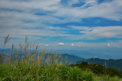 初秋の伊吹山より望む