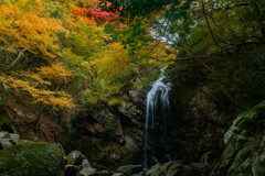 初冬の滝