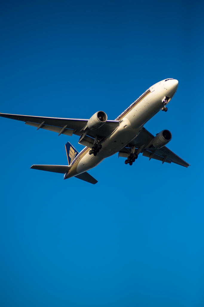 B777