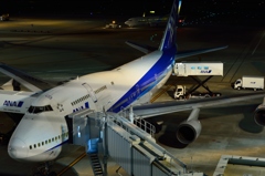 747