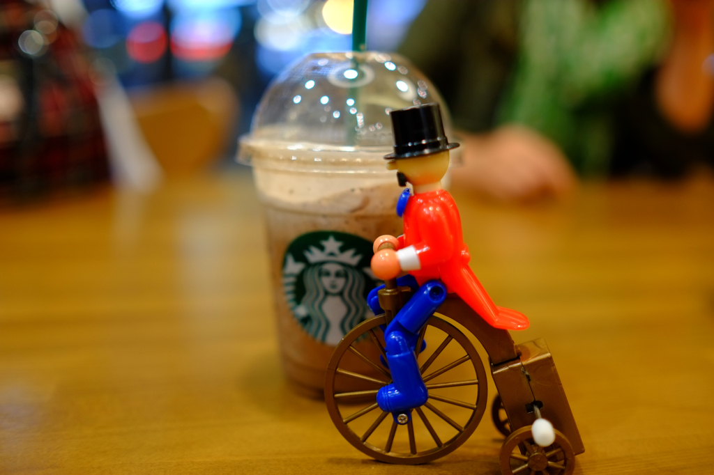 スタバで遊ぶ