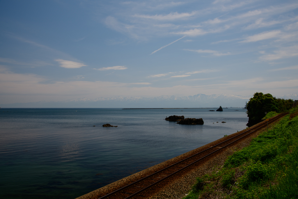 海沿いの氷見線