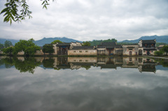 雨中宏村