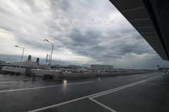 台風後の成田空港4