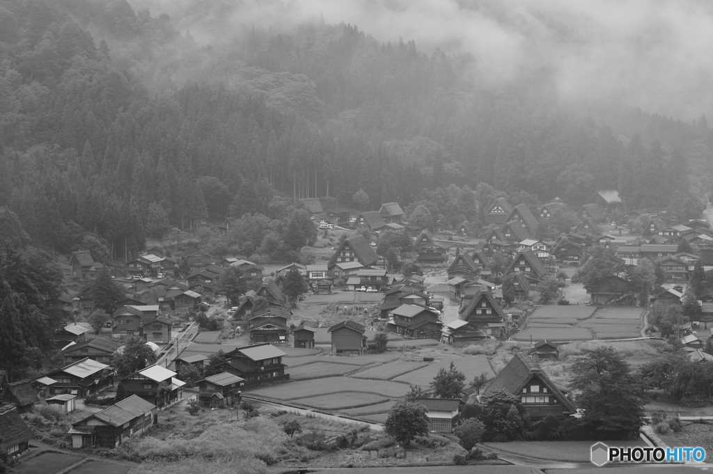 雨中白川郷2