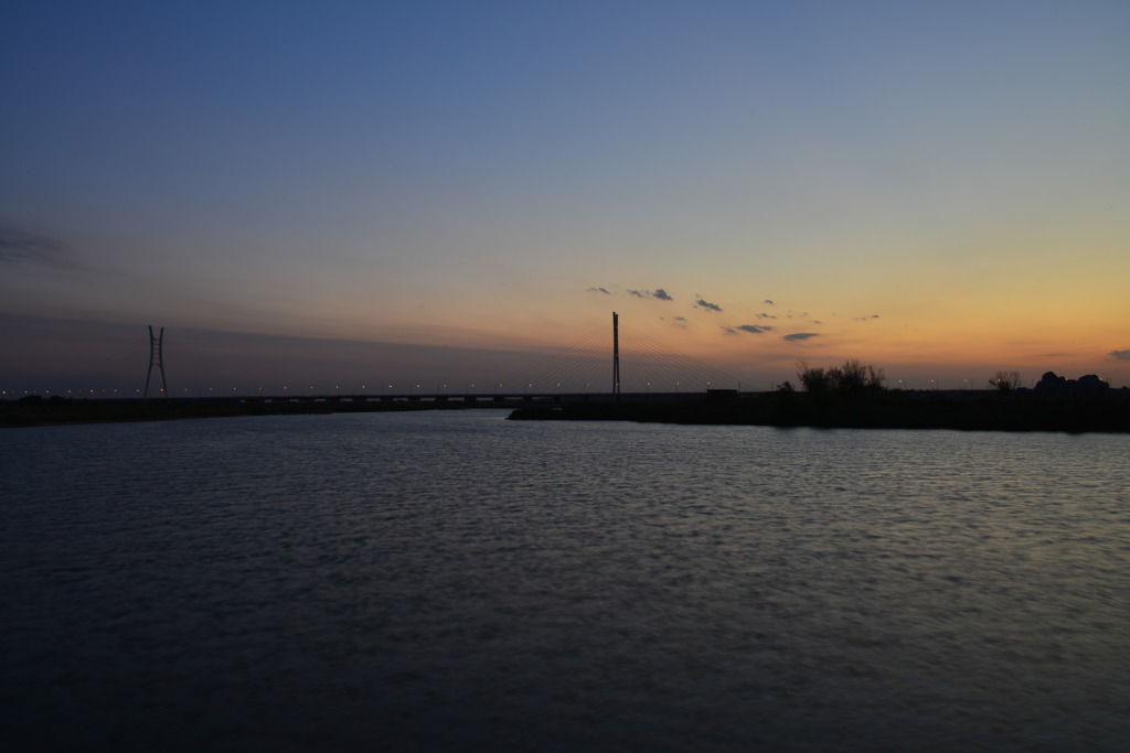 遼河大橋