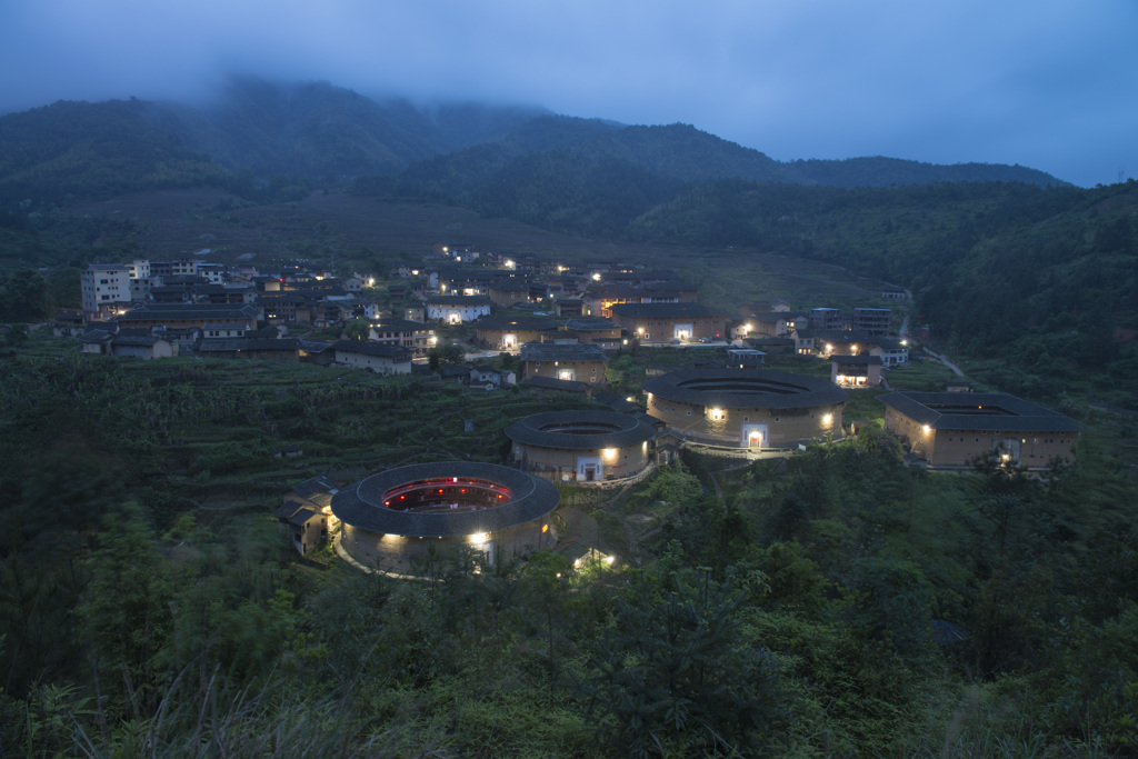 福建の土楼夜景