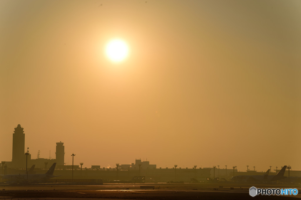 空港の朝