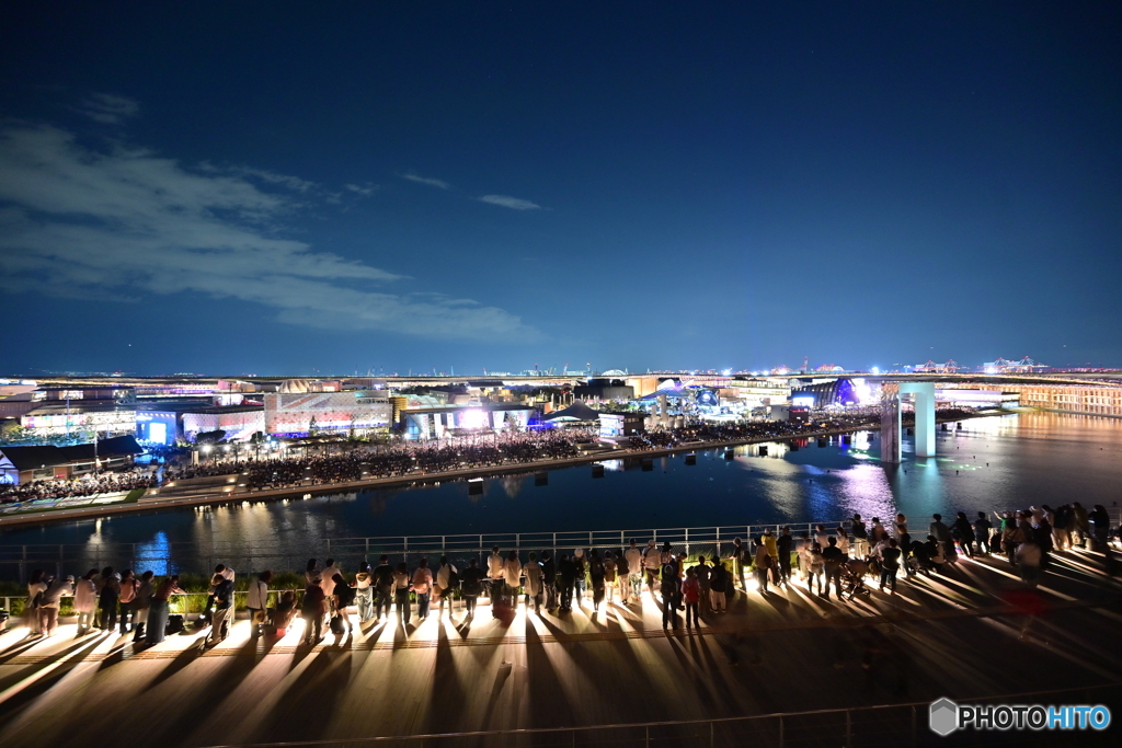 大屋根リングの夜景
