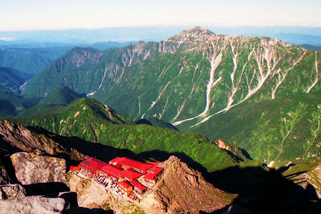 槍ヶ岳山頂より