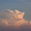 夕日に染まる夏の雲