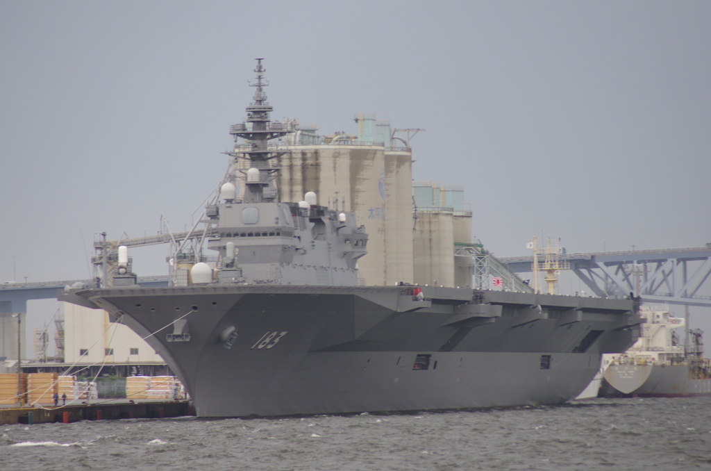 護衛艦いずも12