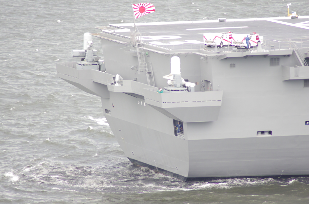 護衛艦いずも17