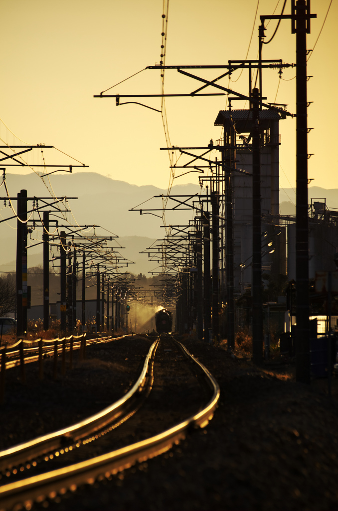 線路はつづくよ