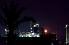 真夜中の工場