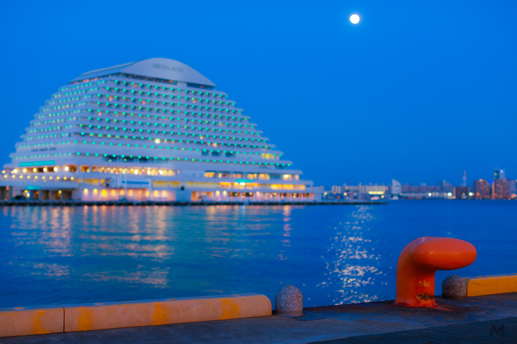 神戸モザイクの夜景なんですがむつかしい。