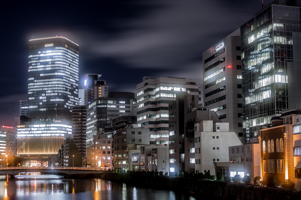 大阪、常安橋より。