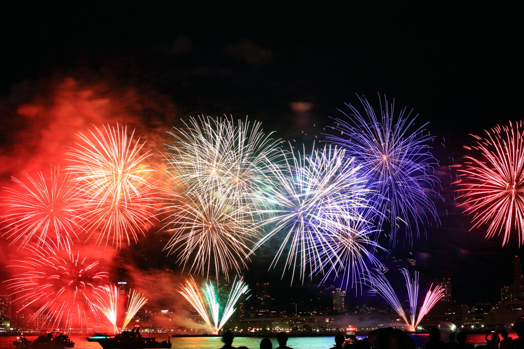 みなとこうべ海上花火大会
