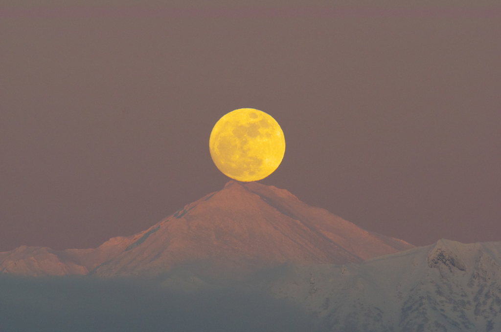 Moon and Mt TOKACHI