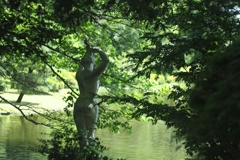 ヘルメース神の背中